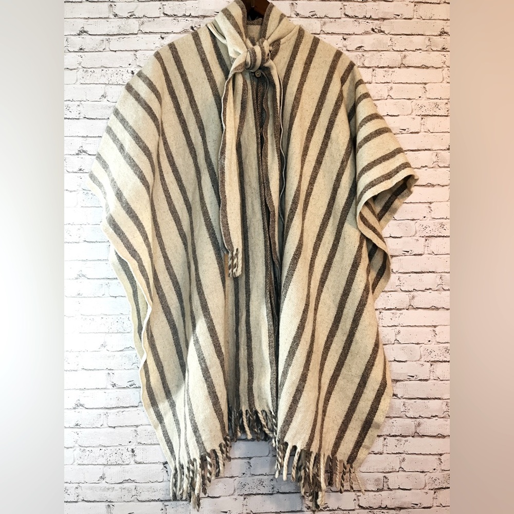 Vintage Artilana Wool Poncho Grannycore Chic
